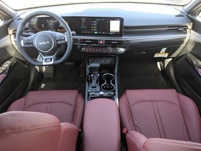 2026 Kia K5 — photo 17 view