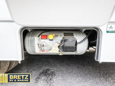 2026 Coachmen RV Freelander - Photo 11