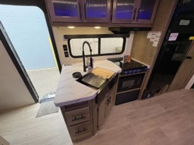 2025 Forest River Cherokee Grey Wolf - Photo 21