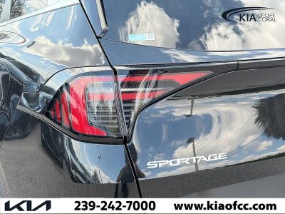 2026 Kia Sportage Hybrid — photo 9 view