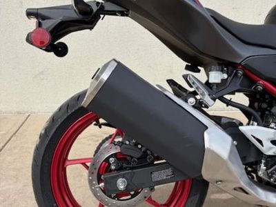 2025 Kawasaki Z500 SE ABS - Photo 8
