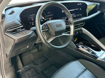 2025 Audi Q5 — photo 9 view