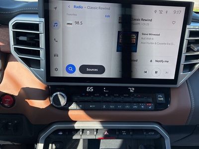 2025 Toyota Tundra Hybrid - Photo 9