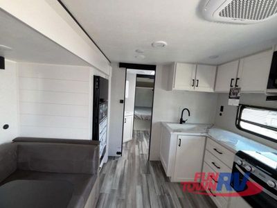 2026 Jayco Jay Flight SLX - Photo 5
