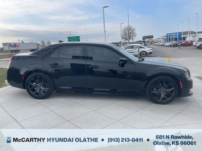 2022 Chrysler 300 - Photo 18