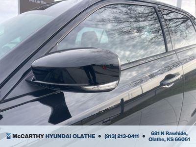 2022 Chrysler 300 - Photo 20