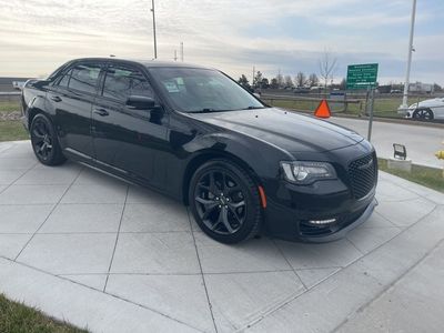 2022 Chrysler 300 - Photo 2