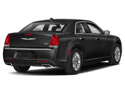 2022 Chrysler 300 - Photo 37
