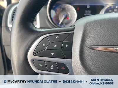 2022 Chrysler 300 - Photo 28