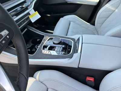 2026 BMW X5 — photo 23 view