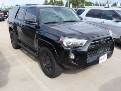 2021 Toyota 4Runner - Photo 2