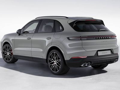 2026 Porsche Cayenne - Photo 3