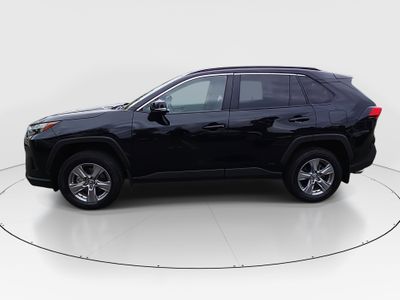 2025 Toyota RAV4 - Photo 4