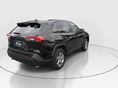 2025 Toyota RAV4 - Photo 7