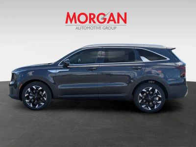 2026 Kia Sorento — photo 8 view