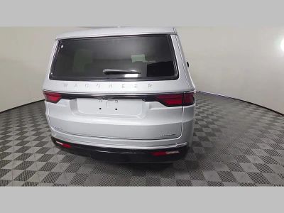 2022 Jeep Wagoneer — photo 43 view