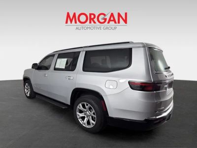 2022 Jeep Wagoneer — photo 8 view
