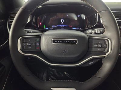 2022 Jeep Wagoneer — photo 17 view