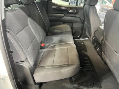 2024 Chevrolet Silverado 1500 — photo 14 view