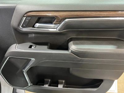 2024 Chevrolet Silverado 1500 — photo 21 view