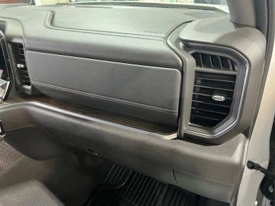 2024 Chevrolet Silverado 1500 — photo 12 view