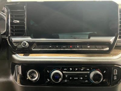 2024 Chevrolet Silverado 1500 — photo 11 view