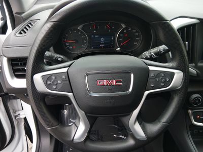 2024 GMC Terrain — photo 12 view