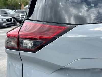 2021 Nissan Rogue — photo 10 view
