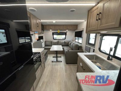 2026 Coachmen RV Freedom Express Select - Photo 15