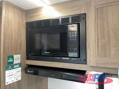 2026 Coachmen RV Freedom Express Select - Photo 21