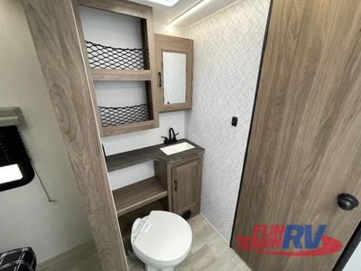 2026 Coachmen RV Freedom Express Select - Photo 25