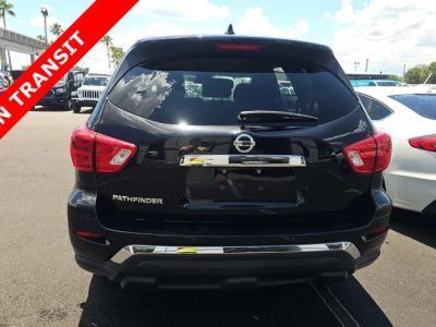2020 Nissan Pathfinder — interior view