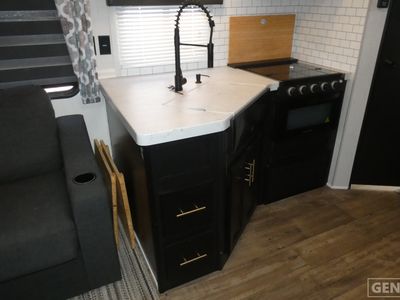 2022 Forest River Cherokee - Photo 8