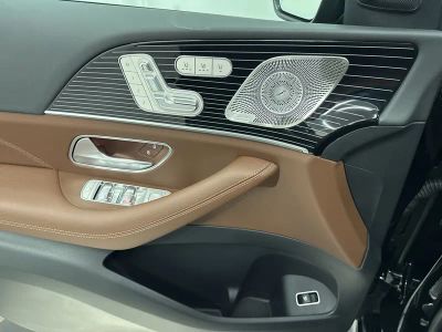 2026 Mercedes-Benz GLS - Photo 17