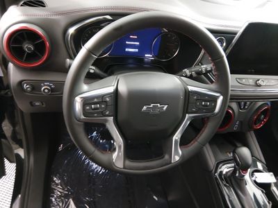 2025 Chevrolet Blazer - Photo 12