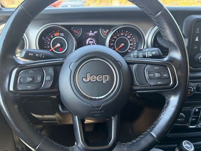 2020 Jeep Wrangler - Photo 18
