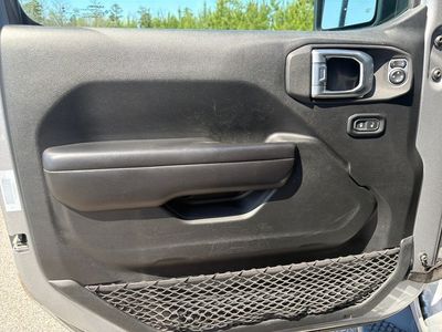 2020 Jeep Wrangler - Photo 25