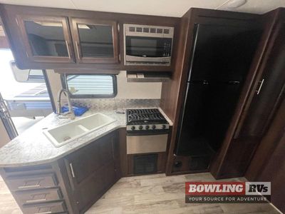 2018 White Hawk 23MRB - Photo 12