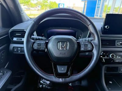 2025 Honda Pilot - Photo 18