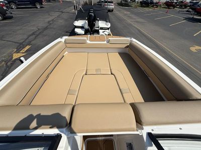 2025 Bayliner D20i - Photo 6
