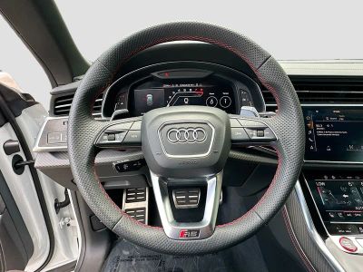 2024 Audi RS Q8 — photo 11 view