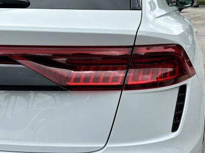 2024 Audi RS Q8 — photo 33 view