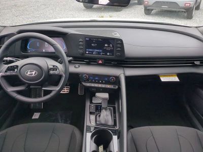 2026 Hyundai ELANTRA — photo 16 view