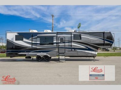 2026 Montana 3901RK - Photo 10