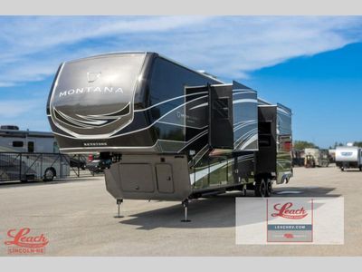 2026 Montana 3901RK - Photo 5