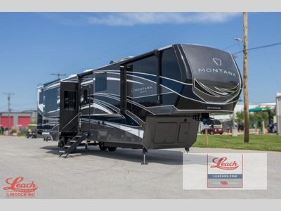 2026 Montana 3901RK - Photo 1