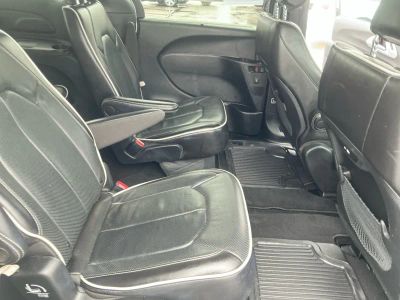 2025 Chrysler Pacifica — photo 19 view