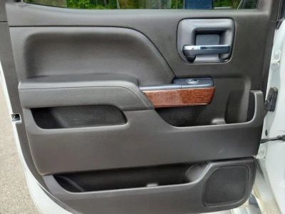 2018 GMC Sierra 2500HD — photo 10 view