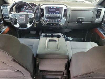 2018 GMC Sierra 2500HD — photo 14 view