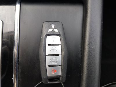 2024 Mitsubishi Outlander - Photo 15